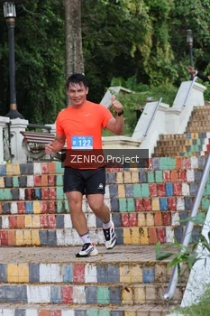 Runner Photo 1741756