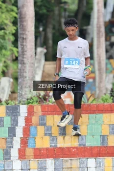 Runner Photo 1741824