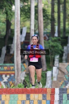 Runner Photo 1741834