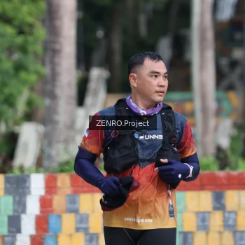 Runner Photo 1741863