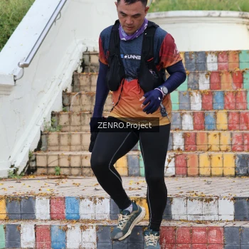 Runner Photo 1741875