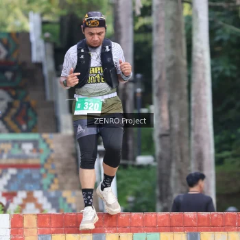 Runner Photo 1741893