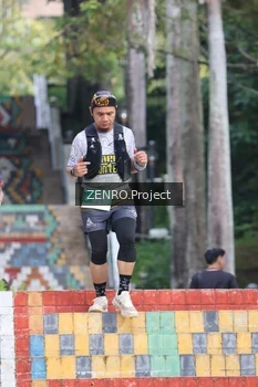 Runner Photo 1741895
