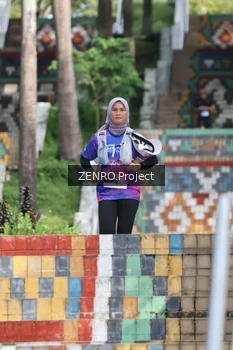 Runner Photo 1742090