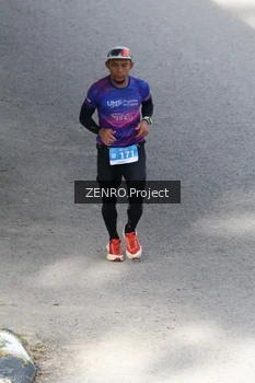 Runner Photo 1742105