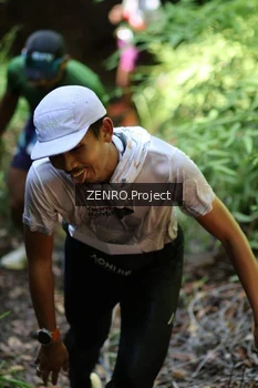 Runner Photo 1744575