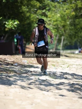 Runner Photo 1744685
