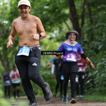 Runner Photo 1744787