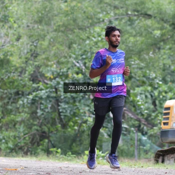 Runner Photo 1745147