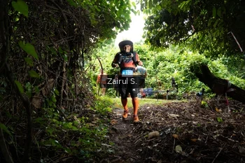 Runner Photo 1745158