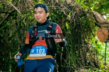 Runner Photo 1745207