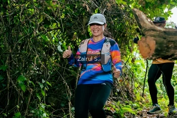 Runner Photo 1745241