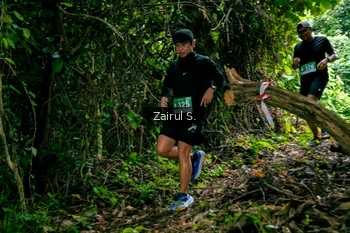Runner Photo 1745340