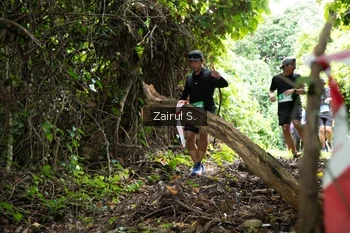 Runner Photo 1745344