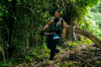 Runner Photo 1745357