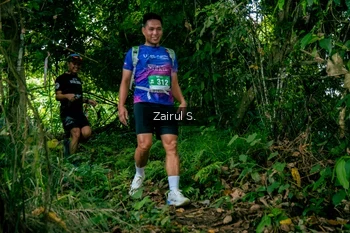 Runner Photo 1745409