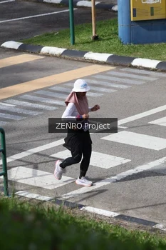 Runner Photo 1745477