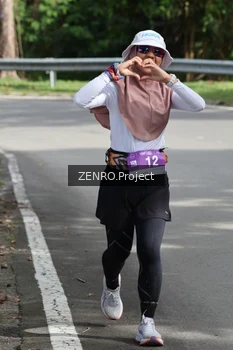 Runner Photo 1745502
