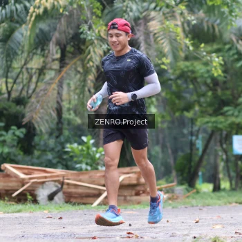 Runner Photo 1745539