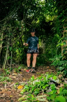 Runner Photo 1745567