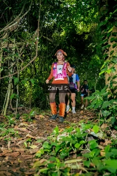 Runner Photo 1745591