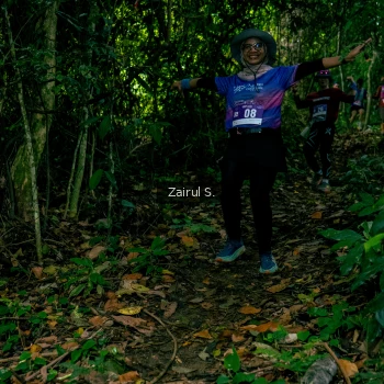 Runner Photo 1745626