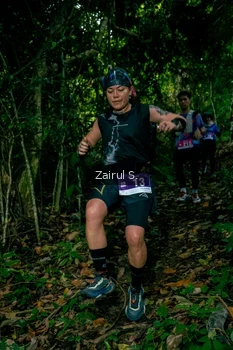 Runner Photo 1745654