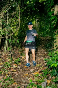 Runner Photo 1745699
