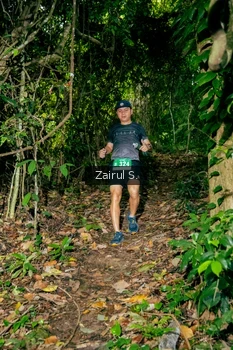 Runner Photo 1745718