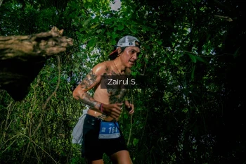 Runner Photo 1745725