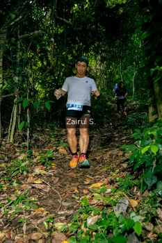 Runner Photo 1745741