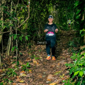 Runner Photo 1745762