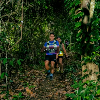 Runner Photo 1745789