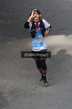Runner Photo 1745861