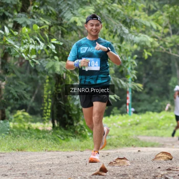 Runner Photo 1745911