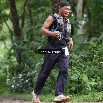 Runner Photo 1745917