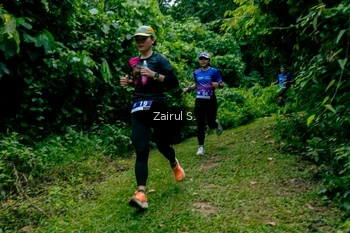Runner Photo 1745923