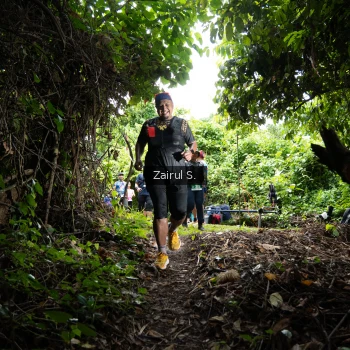 Runner Photo 1745979