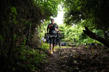 Runner Photo 1745982