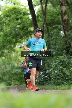 Runner Photo 1746048