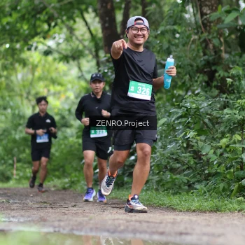 Runner Photo 1746148