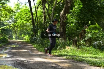 Runner Photo 1746283