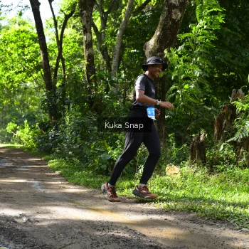 Runner Photo 1746290