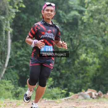 Runner Photo 1746369