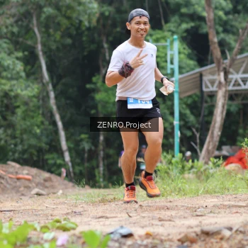 Runner Photo 1746393