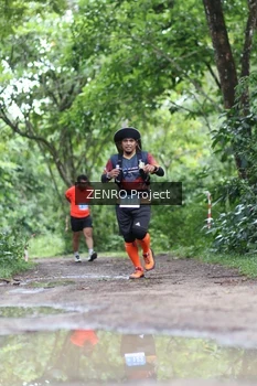 Runner Photo 1746427