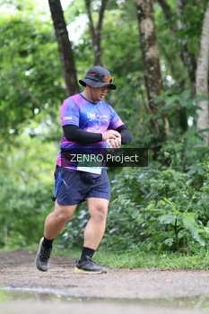 Runner Photo 1746624