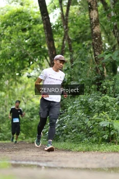 Runner Photo 1746631