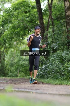 Runner Photo 1746642
