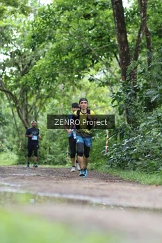 Runner Photo 1746650